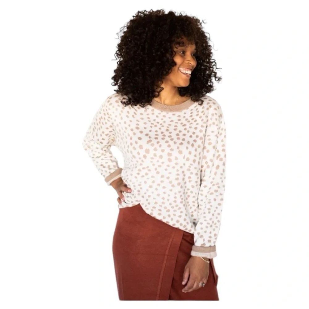 NWT  Alredine Teddy Cozy Sweater in White and Taupe Dots size Small - Picture 5 of 5